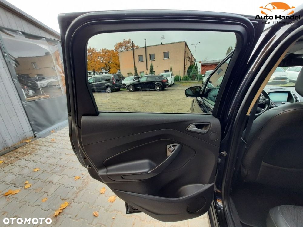 Ford C-MAX 2.0 TDCi Start-Stop-System Titanium - 38