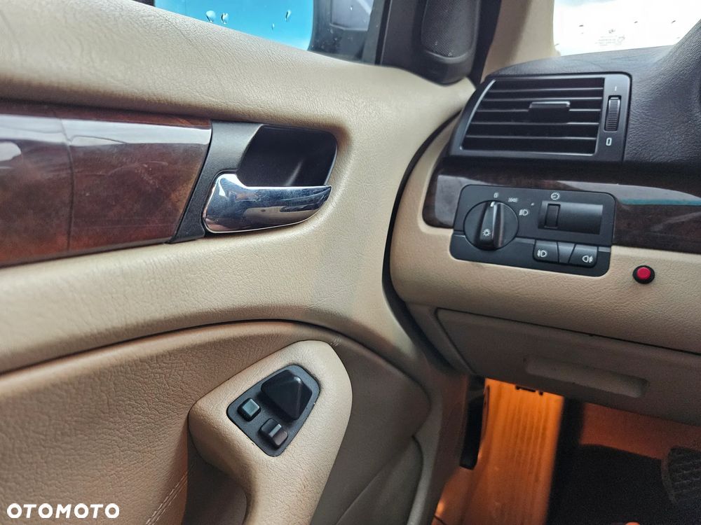 BMW Seria 3 - 32