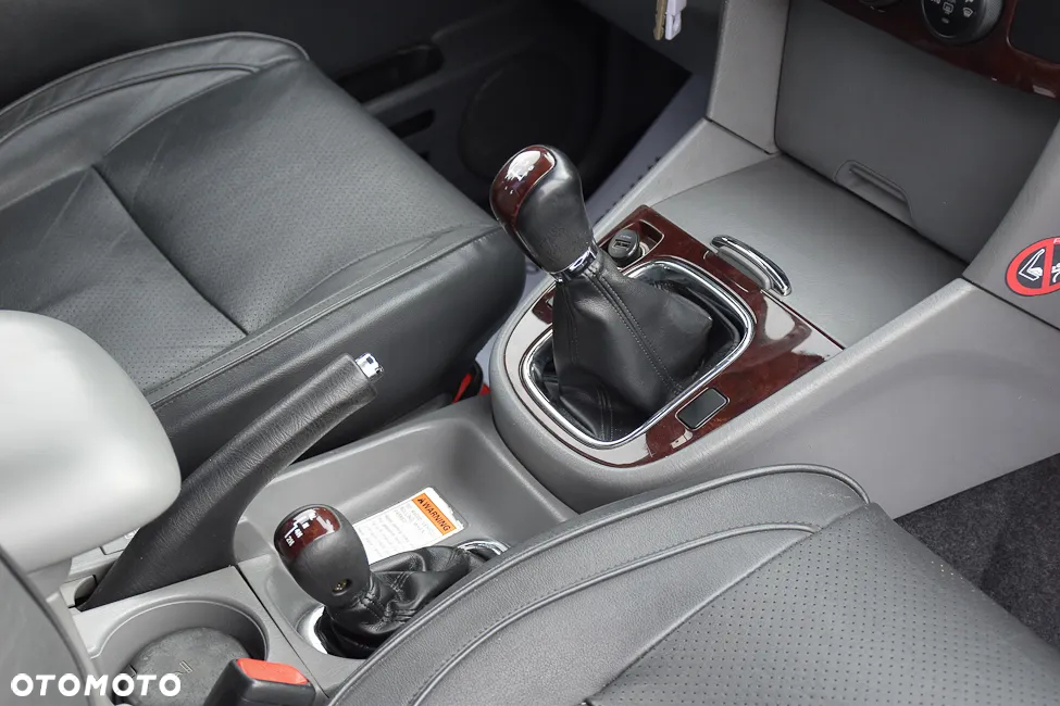 Suzuki Grand Vitara 2.0 TD Limited - 27