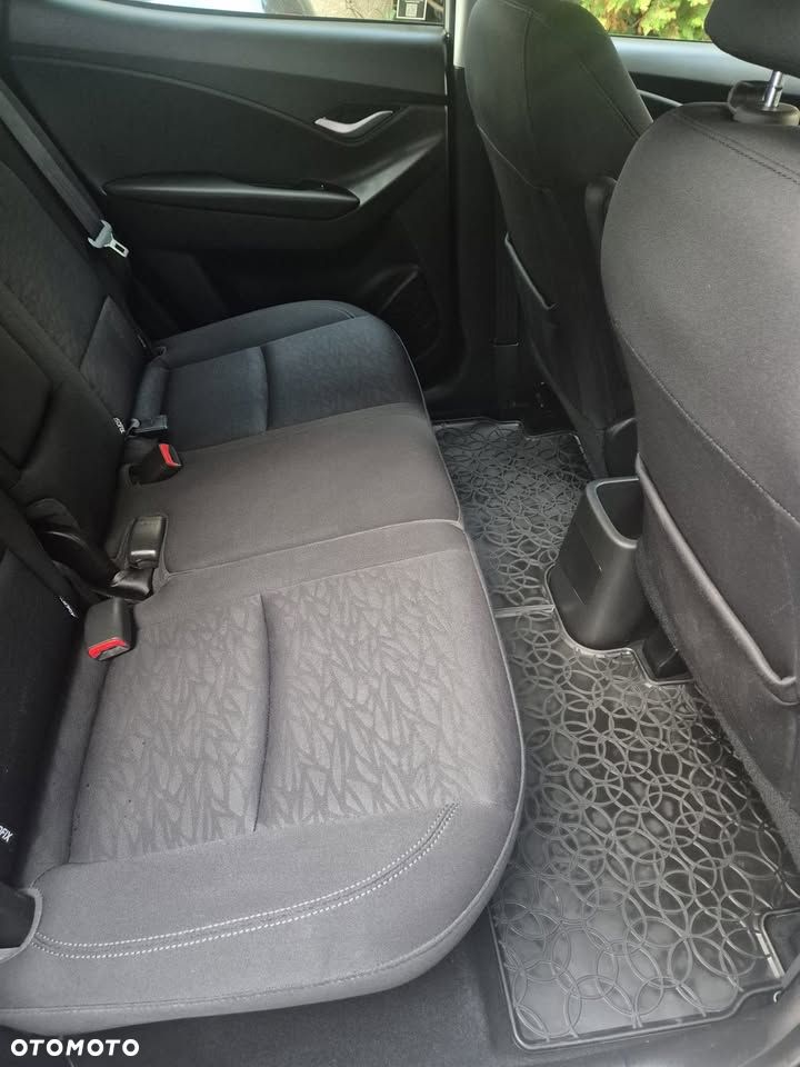 Hyundai ix20 - 9