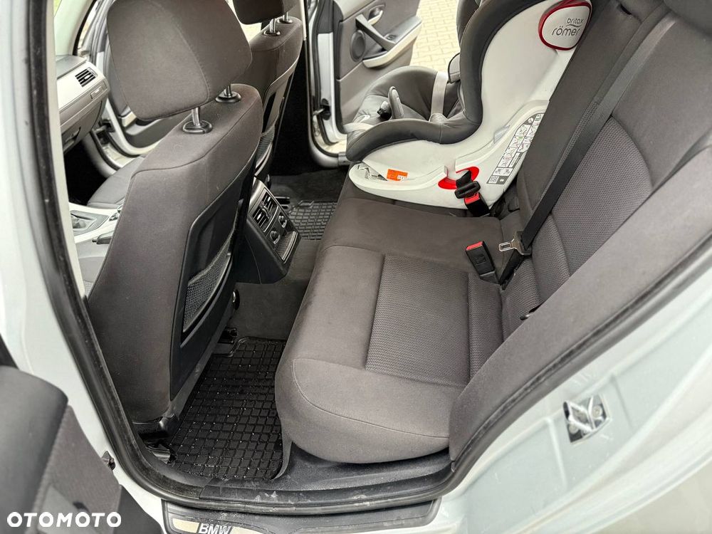 BMW Seria 3 - 26