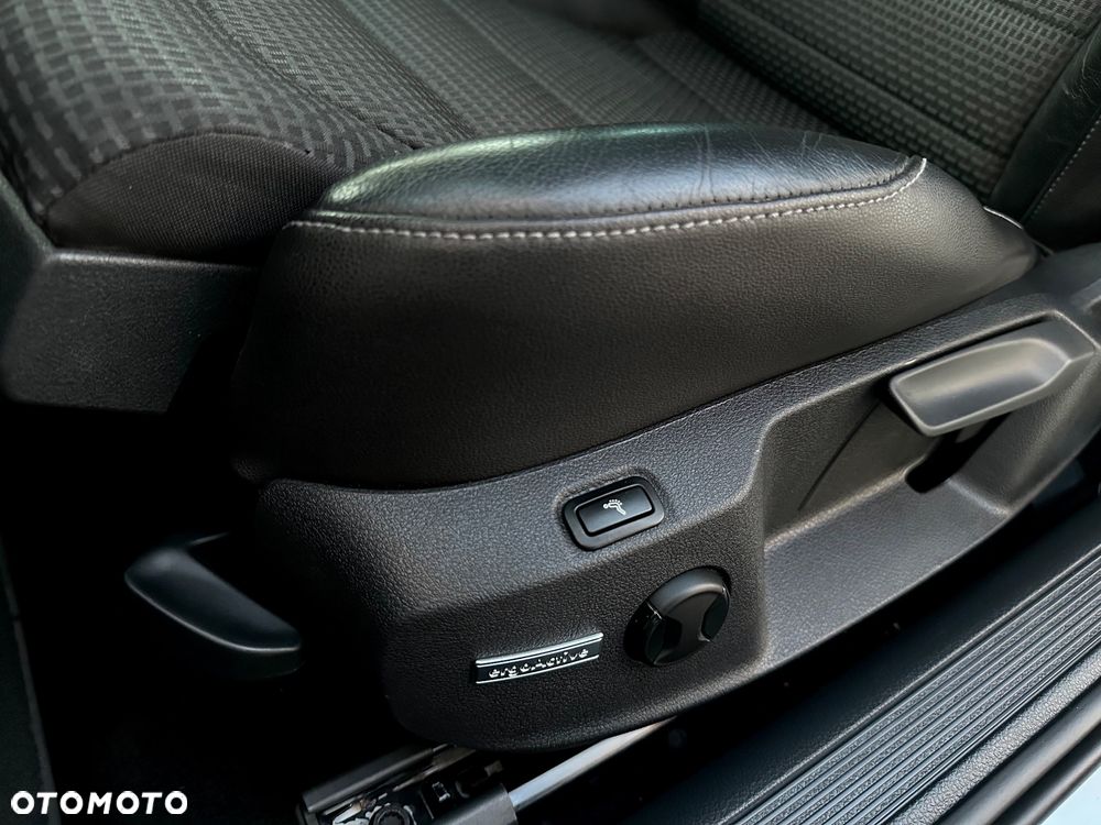 Volkswagen Golf VII 2.0 TDI BMT Highline DSG - 34
