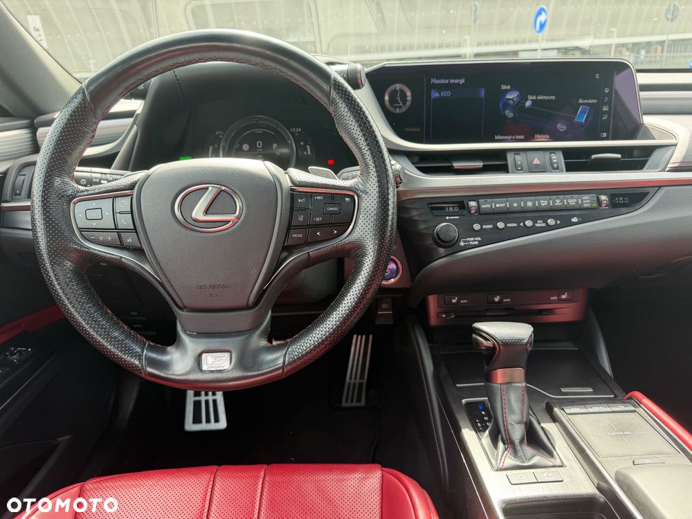 Lexus ES 300h F Sport - 10