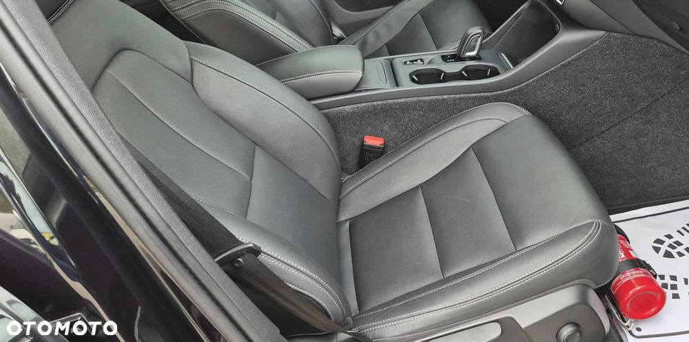 Volvo XC 40 - 25