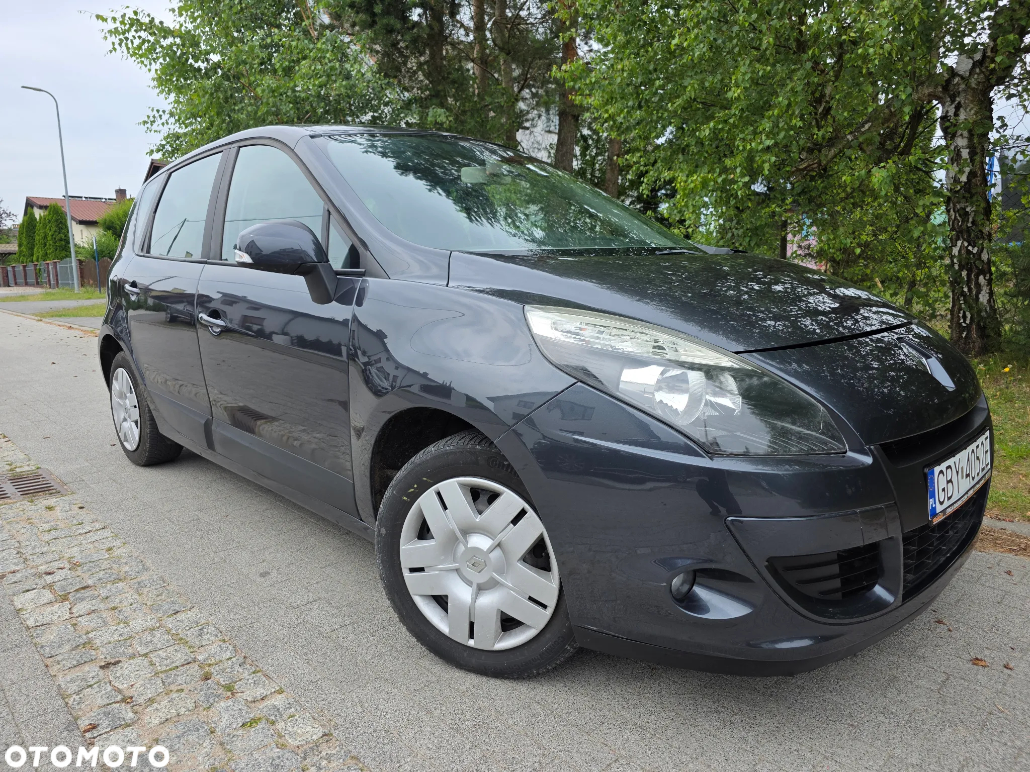 Renault Scenic 1.6 16V TomTom Edition - 11