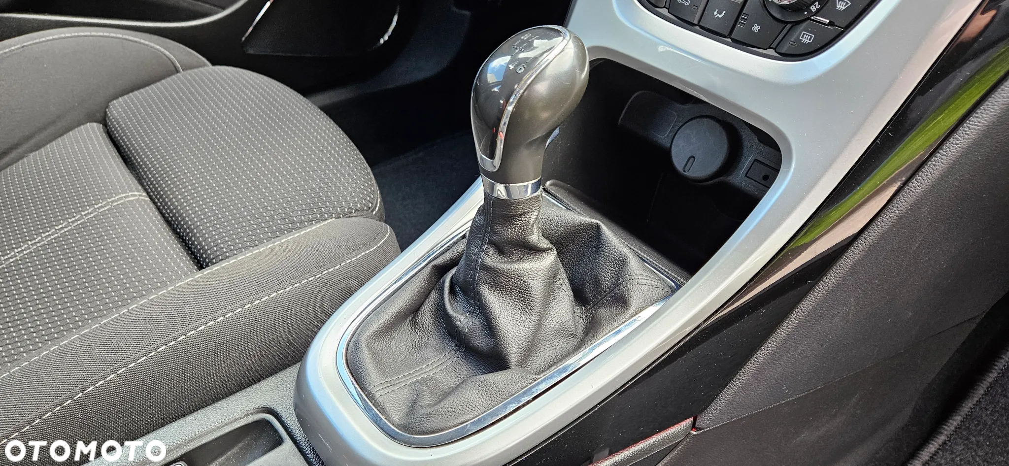 Opel Astra - 16