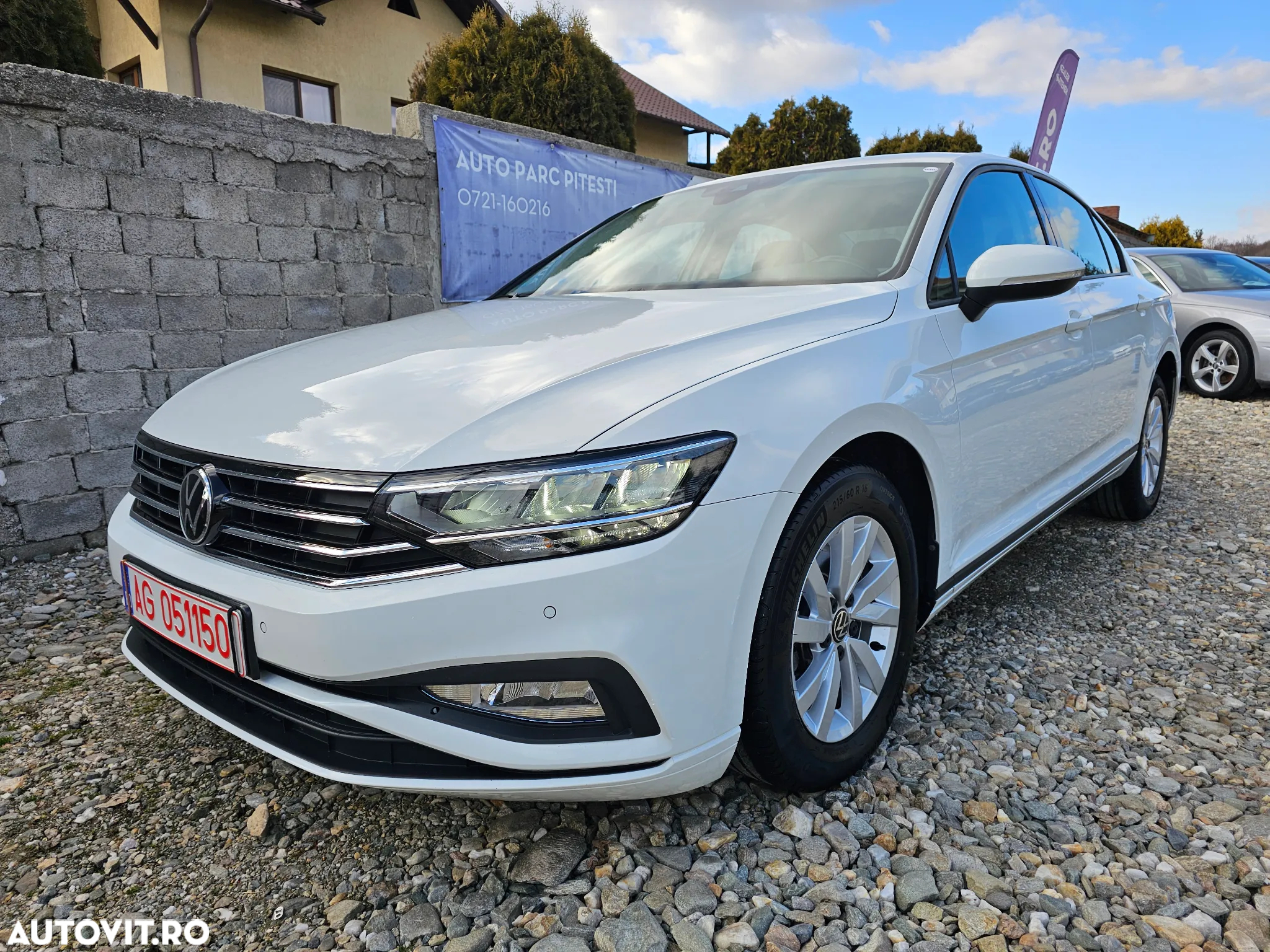 Volkswagen Passat 2.0 TDI SCR DSG - 12