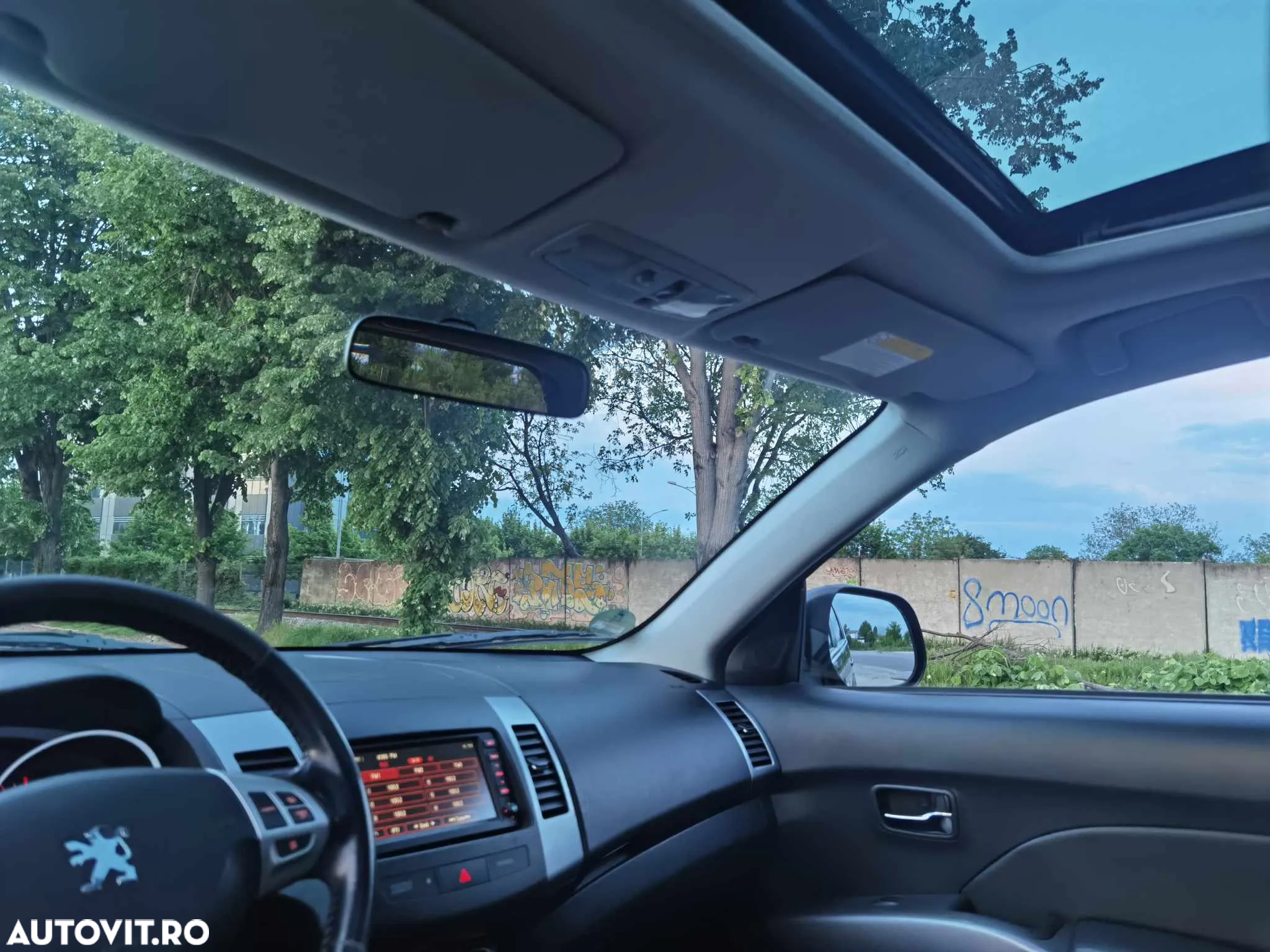 Peugeot 4007 - 15