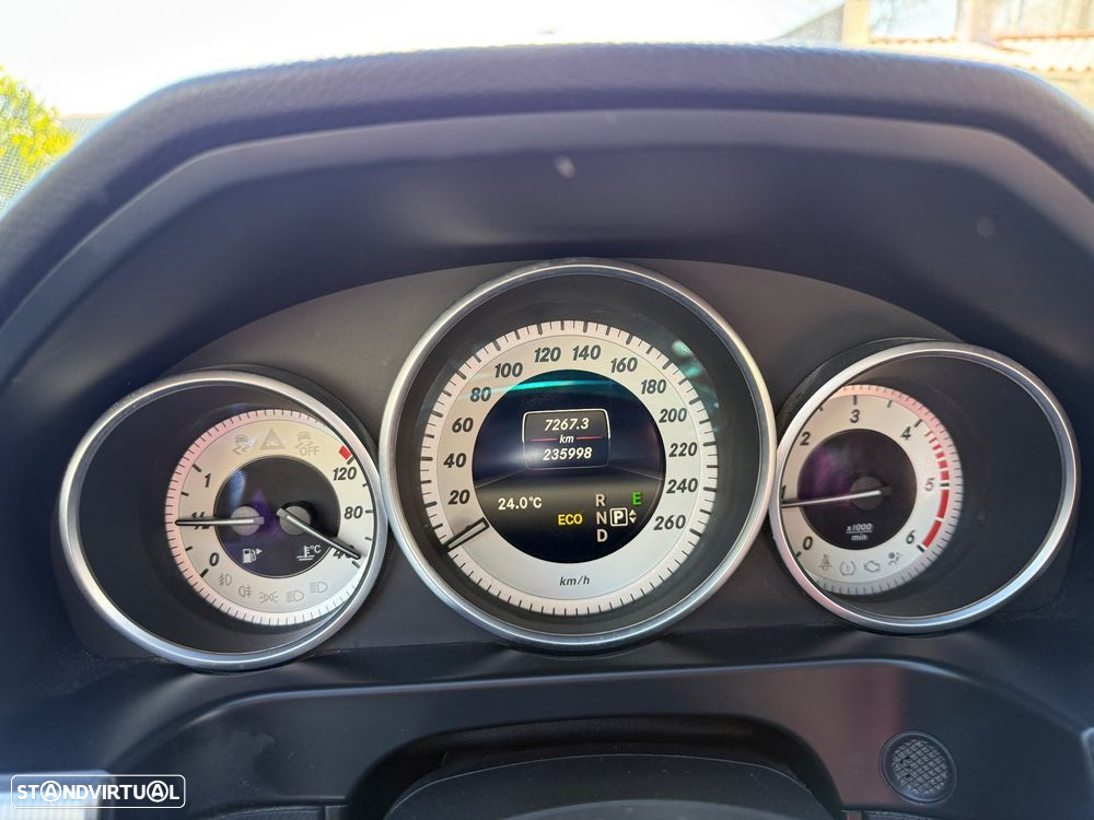 Mercedes-Benz E 250 - 21