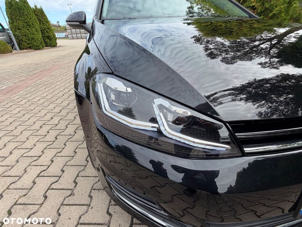 Volkswagen Golf - 26