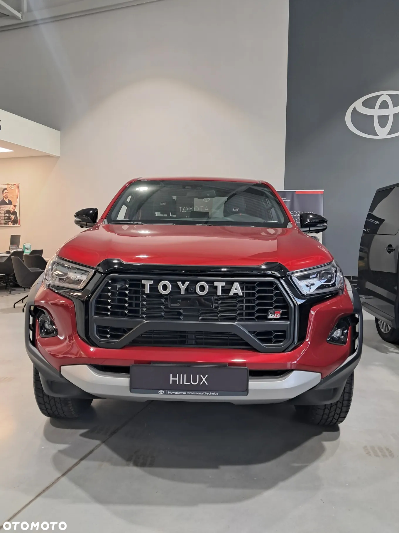Toyota Hilux 2.8 D-4D Double Cab GR Sport II 4x4 - 3