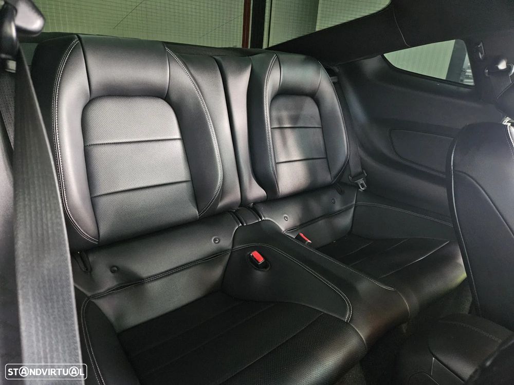 Ford Mustang 2.3 Eco Boost - 30