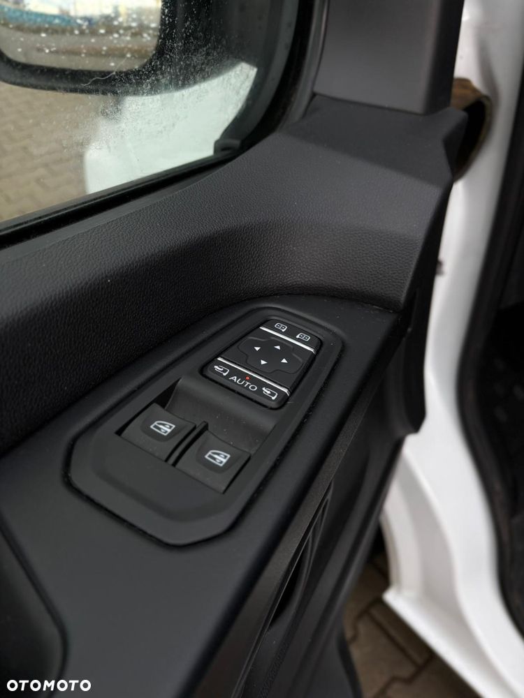 Nissan Primastar NV300 Trafic NOWY MODEL 2.0 150PS Long L2H1 - 19