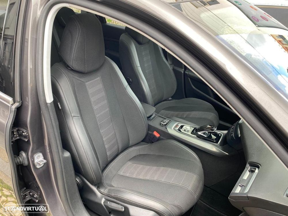 Peugeot 308 SW PureTech 130 GPF EAT8 Stop & Start Allure Business-Pack - 33