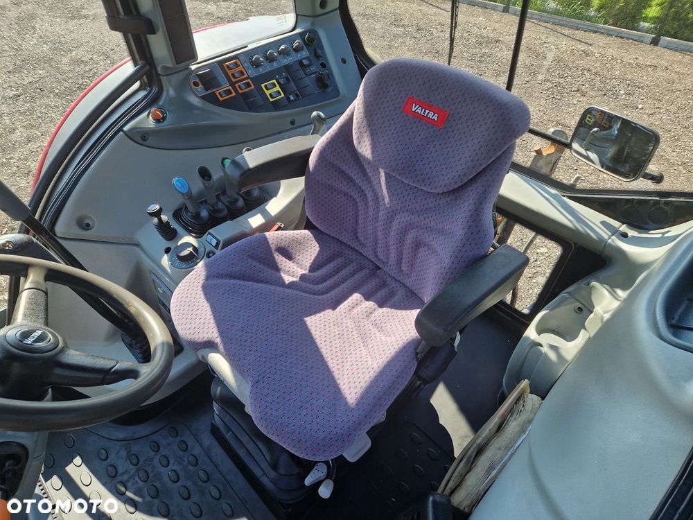 Valtra N143 HiTech - 10