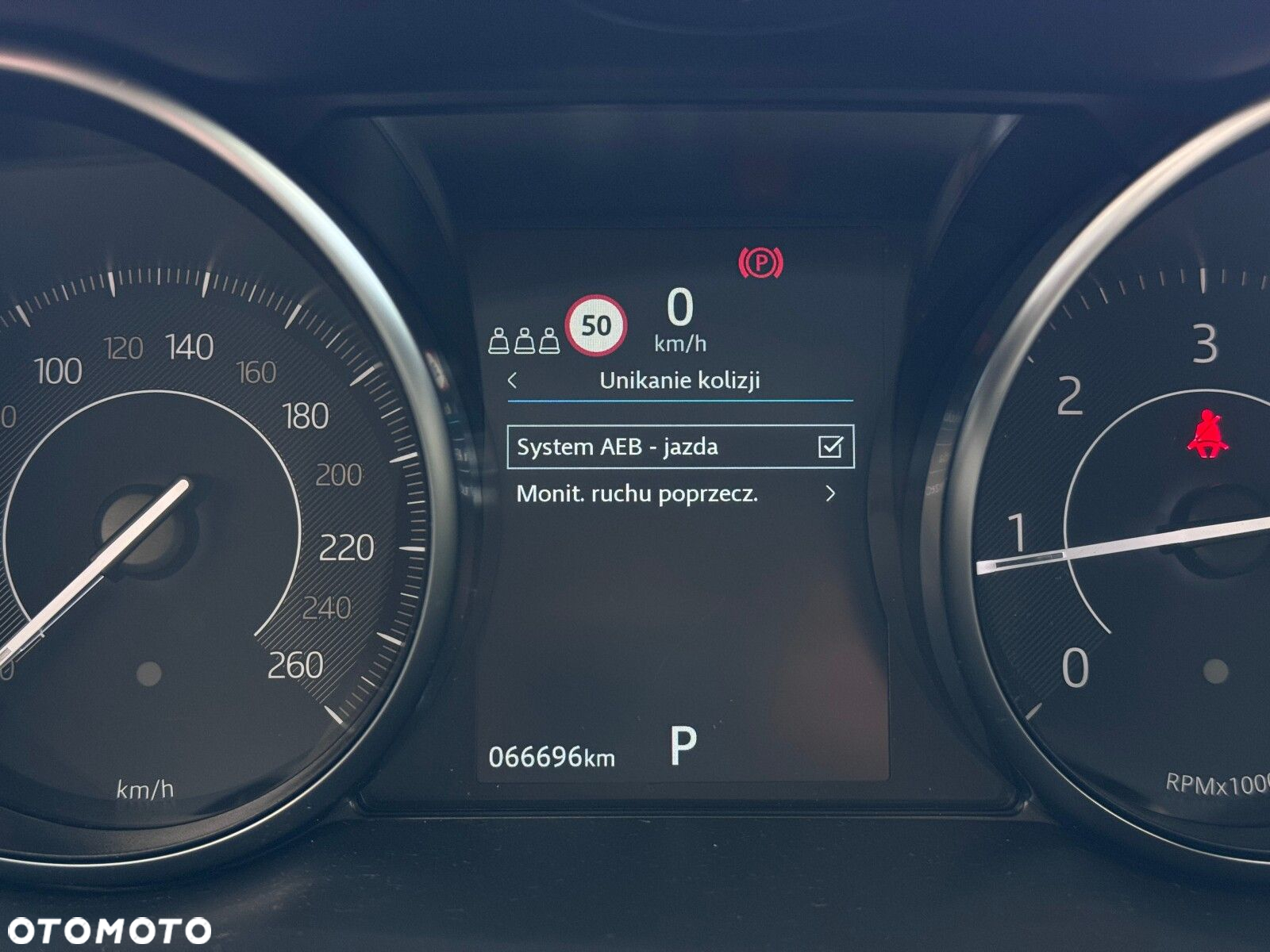 Jaguar E-Pace 2.0 i4D AWD R-Dynamic S - 27