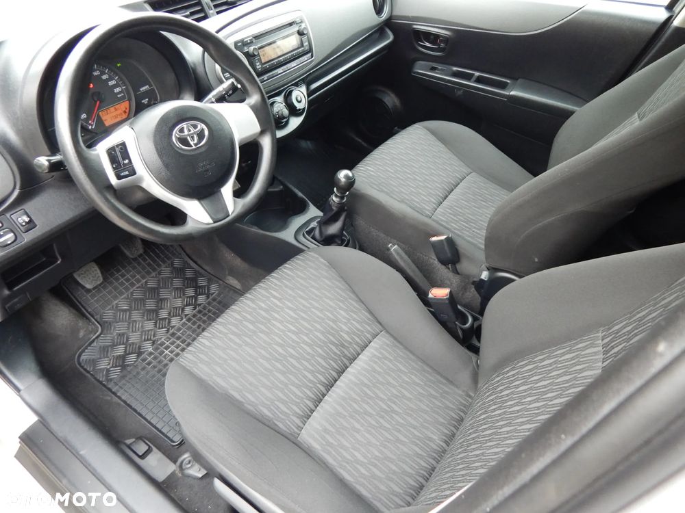 Toyota Yaris 1.33 VVT-i Comfort - 12