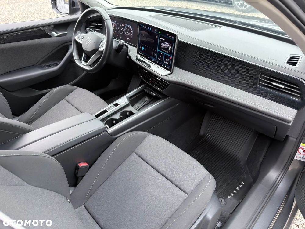 Volkswagen Passat 2024