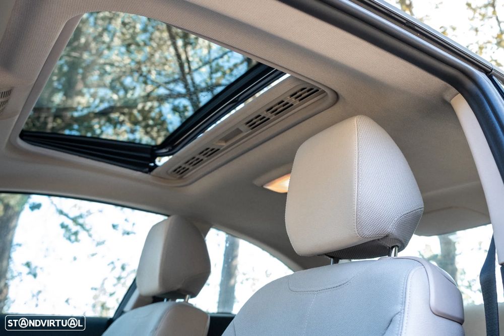 BMW 218 d Luxury Line - 11