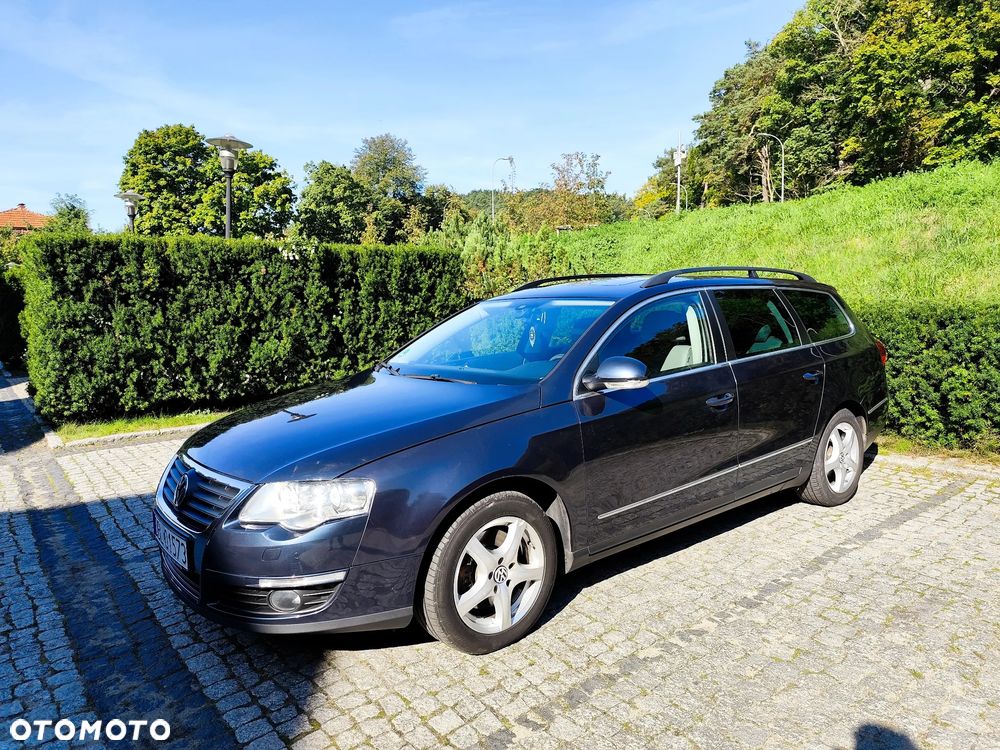 Volkswagen Passat - 2