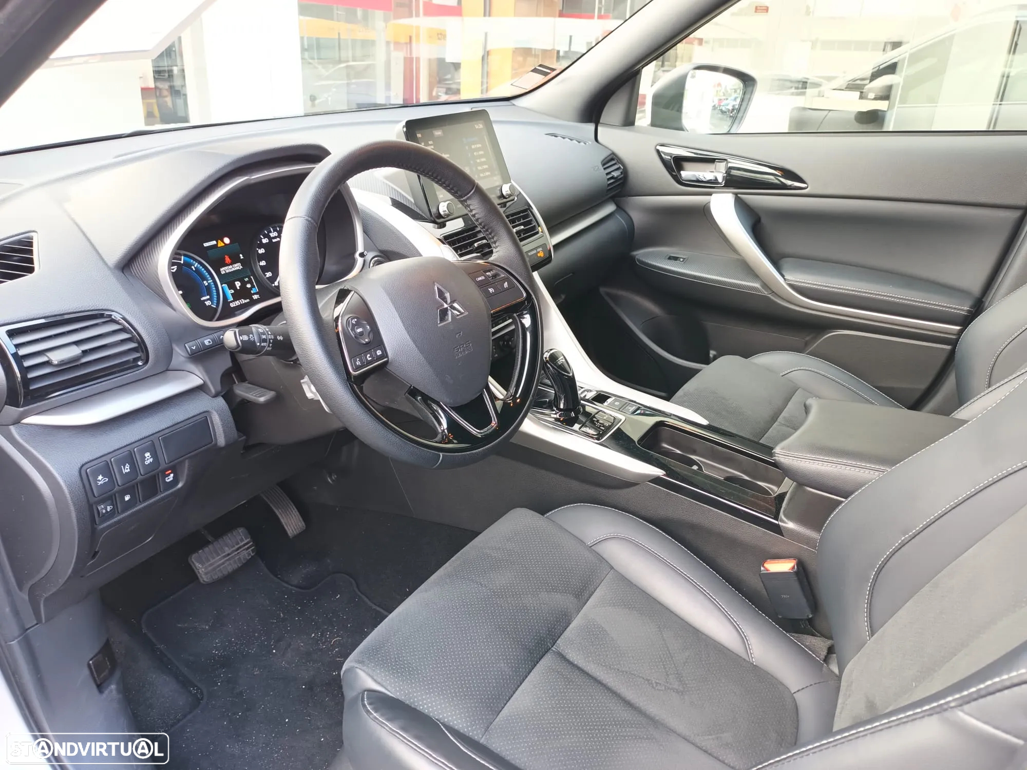 Mitsubishi Eclipse Cross 2.4 PHEV eMotion - 9