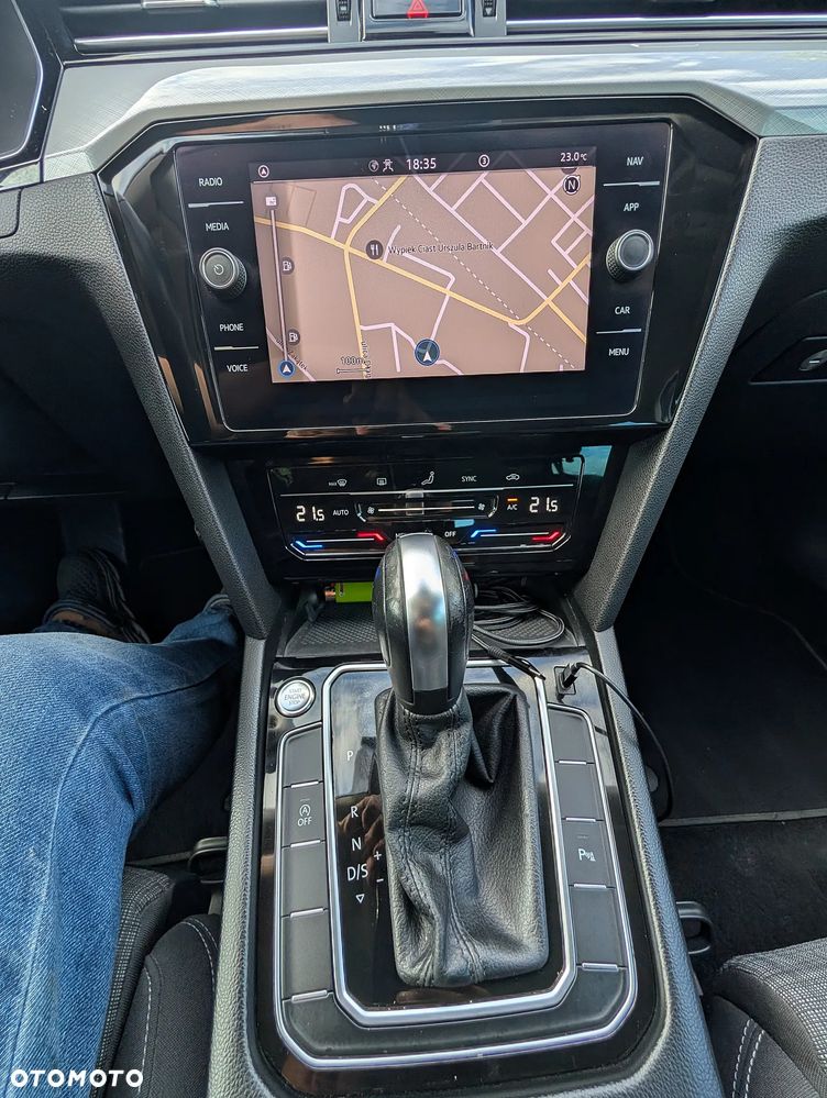 Volkswagen Passat 2.0 TDI SCR DSG - 35