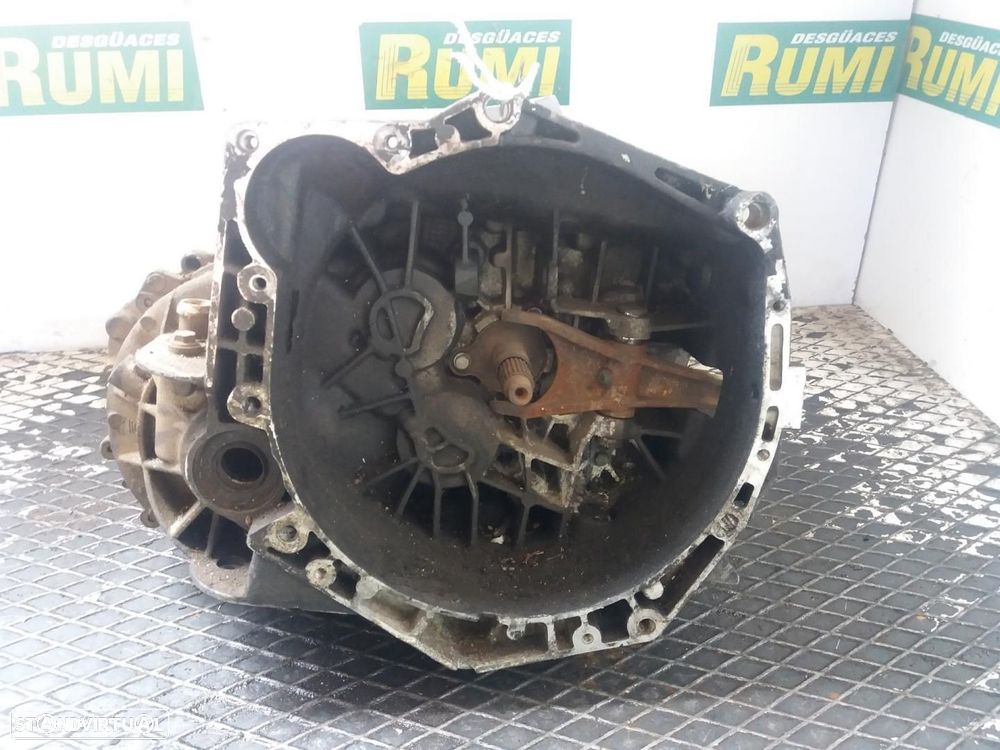 CAIXA DE VELOCIDADES RENAULT SAFRANE B54 - 1