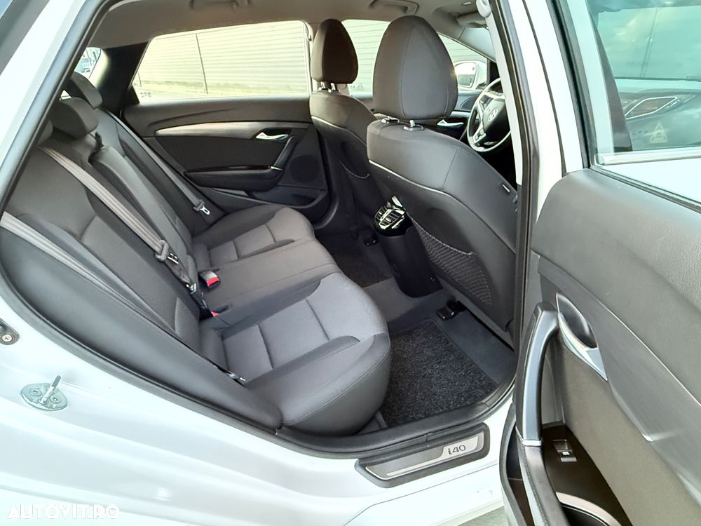 Hyundai i40 i40cw 1.7 CRDi Automatik Premium - 6