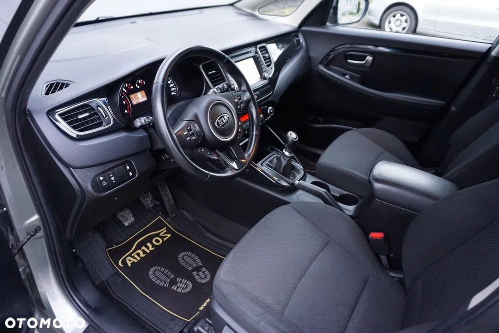 Kia Carens 1.7 CRDi XL 7os - 26