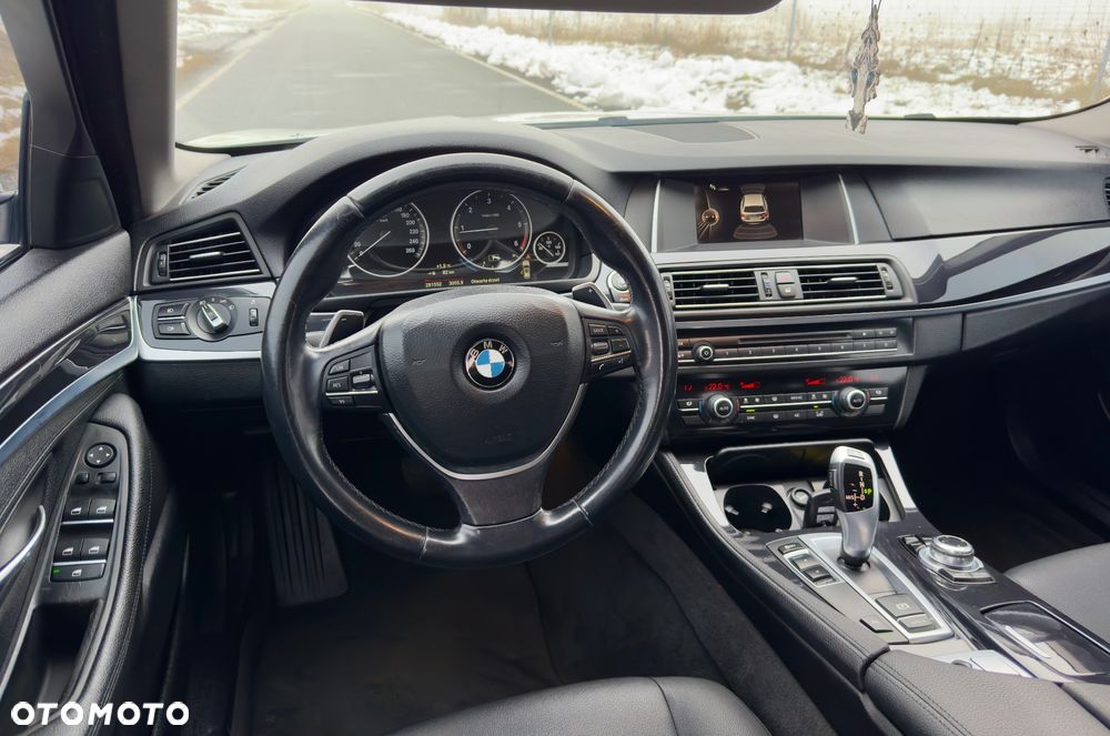 BMW Seria 5 520d Luxury Line - 11