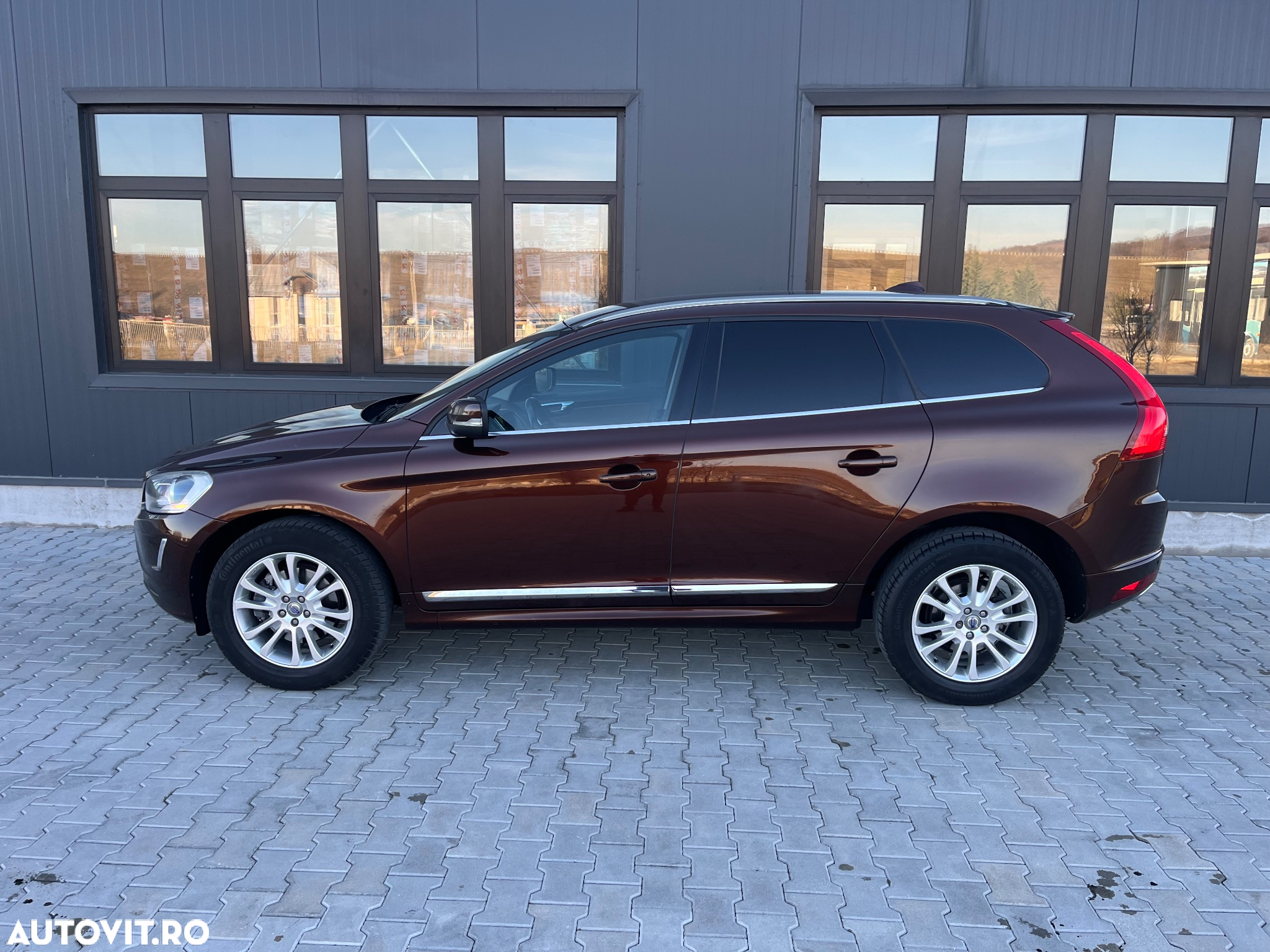Volvo XC 60 D4 Geartronic Summum - 15