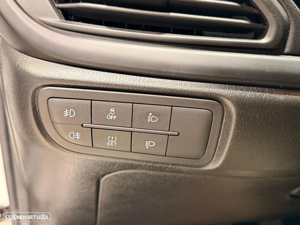 Fiat Tipo Station Wagon Cross 1.0 GSE T3 Cross - 28