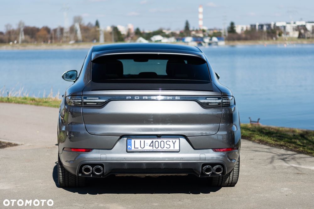 Porsche Cayenne Coupe E-Hybrid - 18