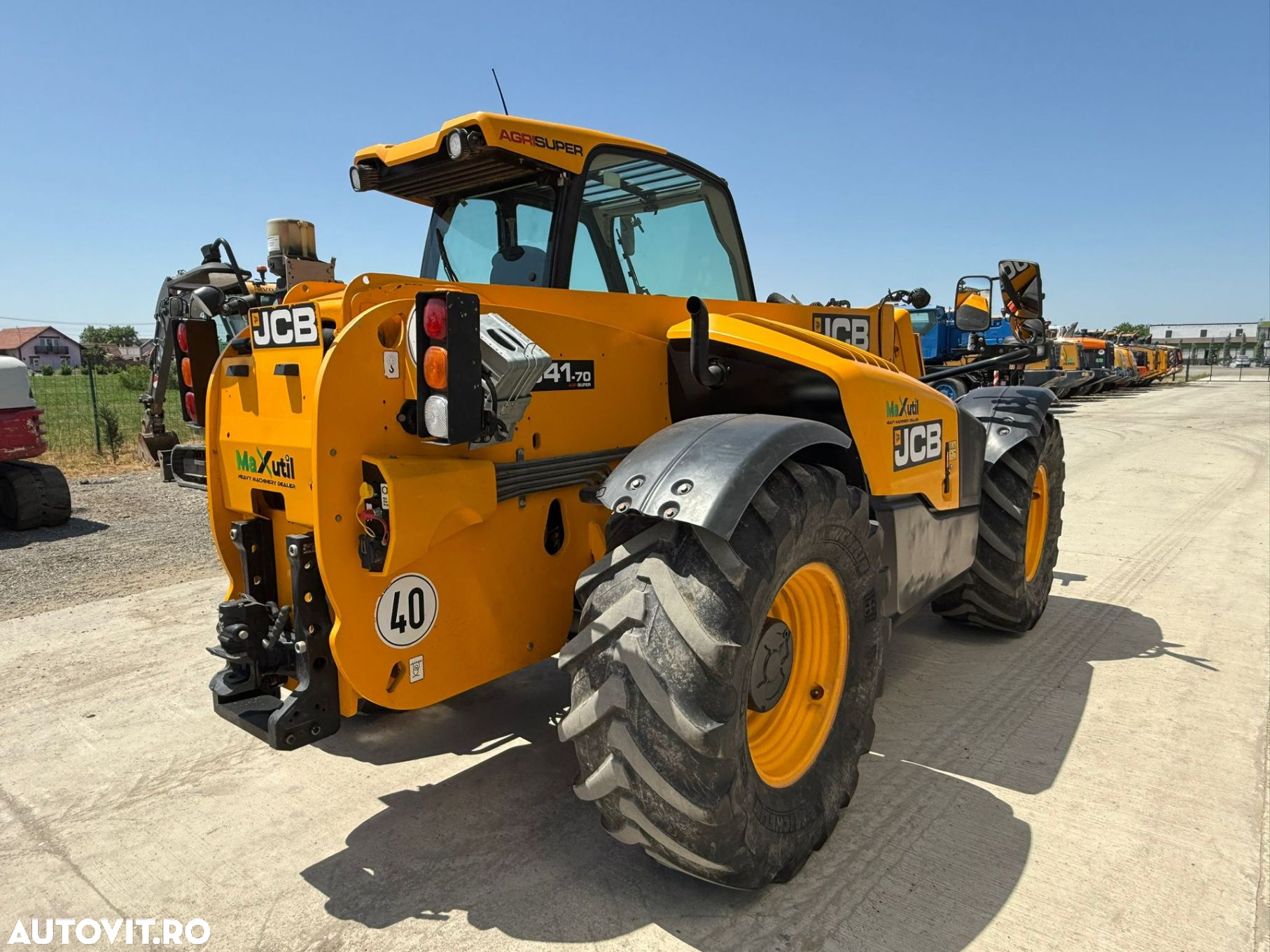 JCB 541-70 Telescopic - 12