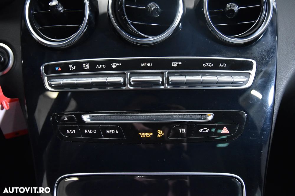 Mercedes-Benz C - 19