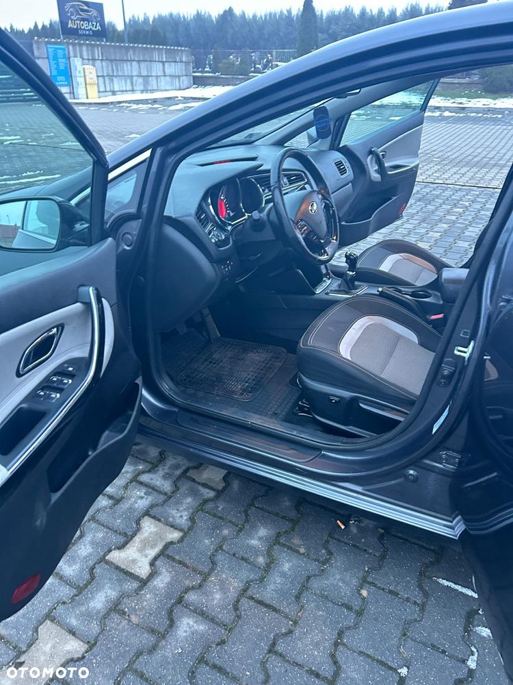 Kia Ceed 1.6 GDI S - 12