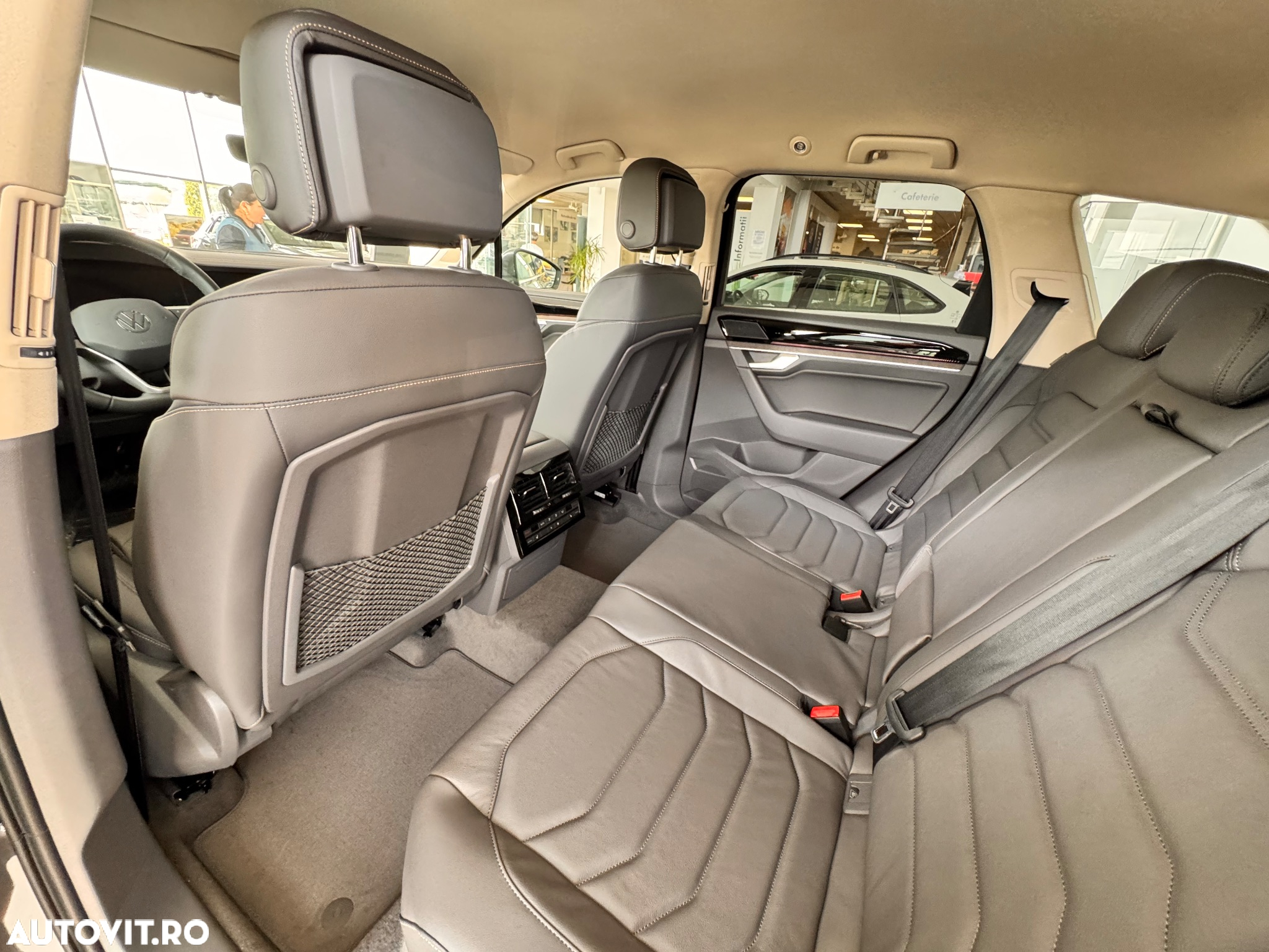 Volkswagen Touareg V6 TDI 4MOTION Elegance - 11