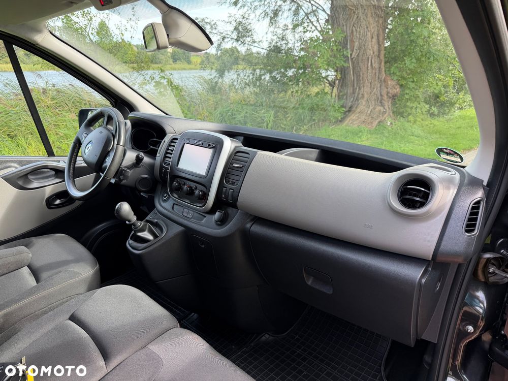 Renault Trafic - 12