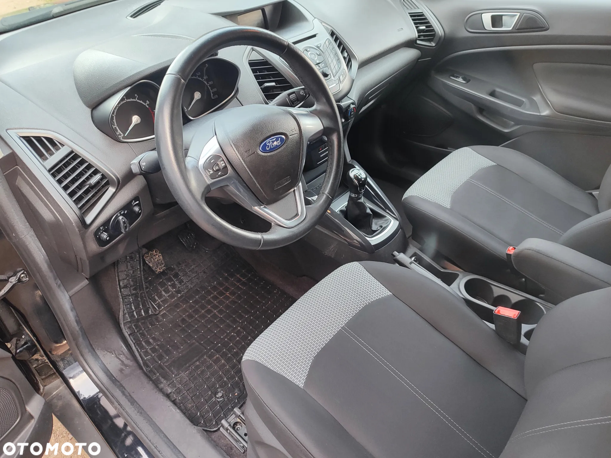 Ford EcoSport 1.0 EcoBoost COOL&CONNECT - 12