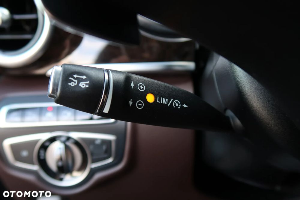 Mercedes-Benz Klasa V 250 d 4-Matic Avantgarde 7G-Tronic (ekstra d³) - 35