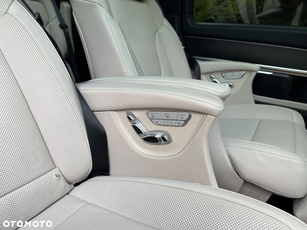 Mercedes-Benz Klasa V 300 d 4-Matic Exclusive 9G-Tronic (d³ugi) - 21