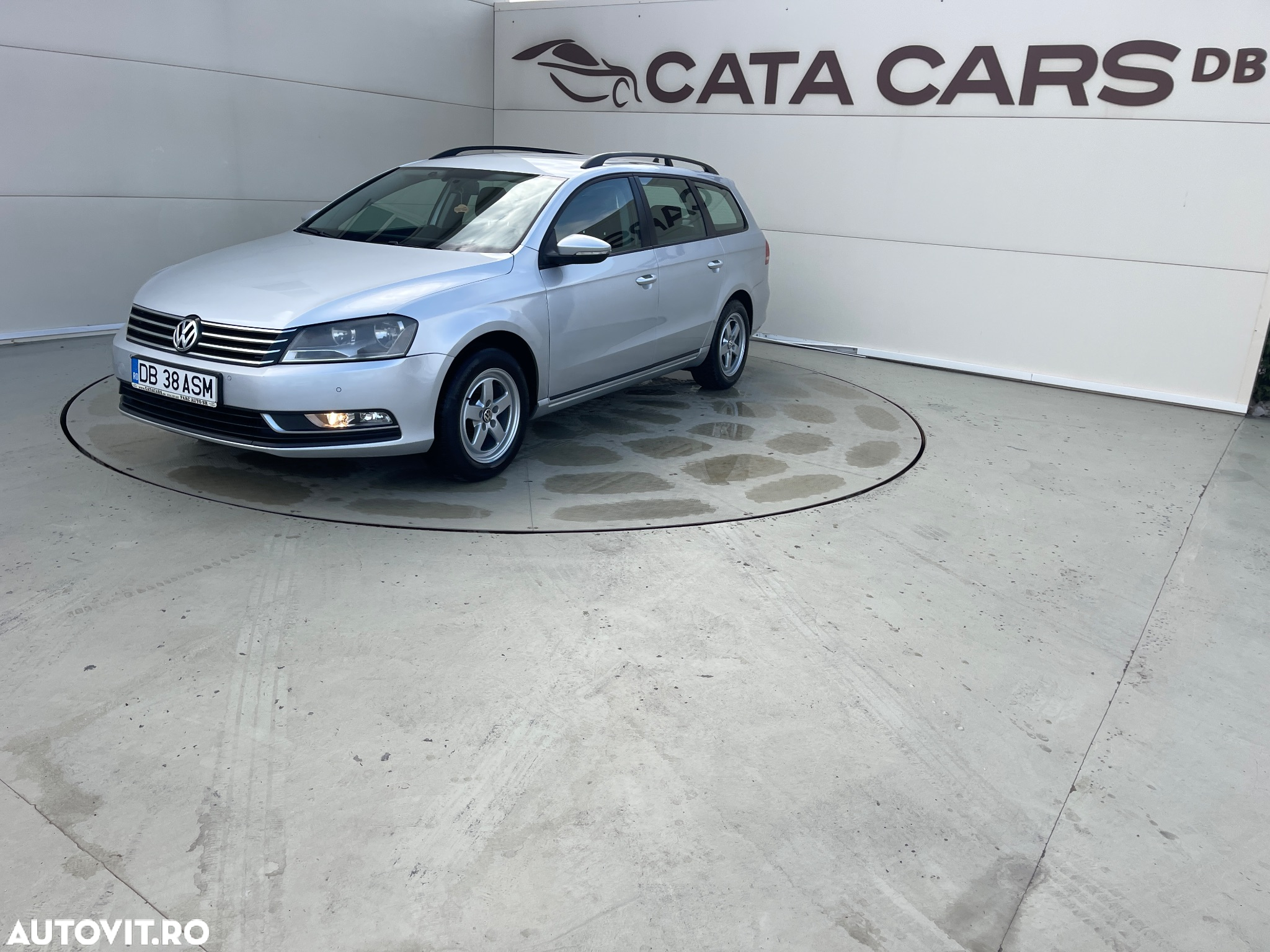 Volkswagen Passat 2.0 TDI BlueMotion Tehnology DSG Trendline - 4
