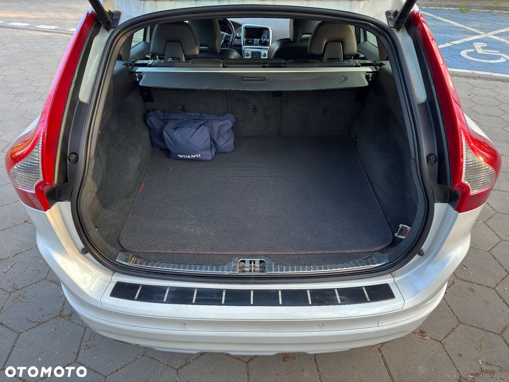 Volvo XC 60 T5 AWD Ocean Race - 14