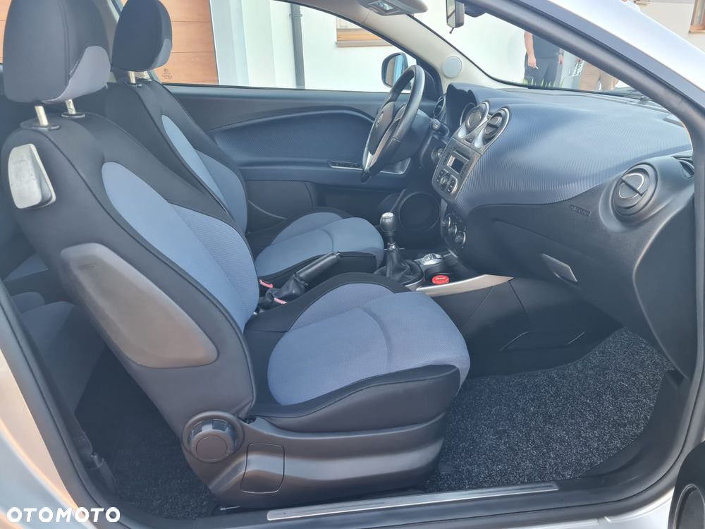 Alfa Romeo Mito - 12