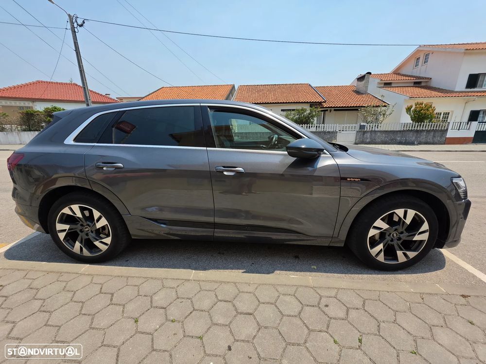 Audi e-tron 55 quattro S line - 1