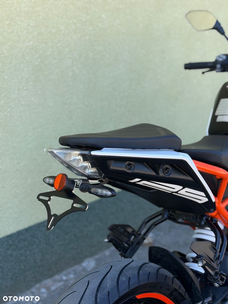 KTM Duke 125 - 11