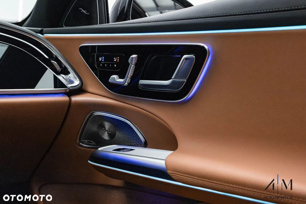 Mercedes-Benz Klasa E 300 de PHEV 4-Matic Avantgarde 9G-Tronic - 16