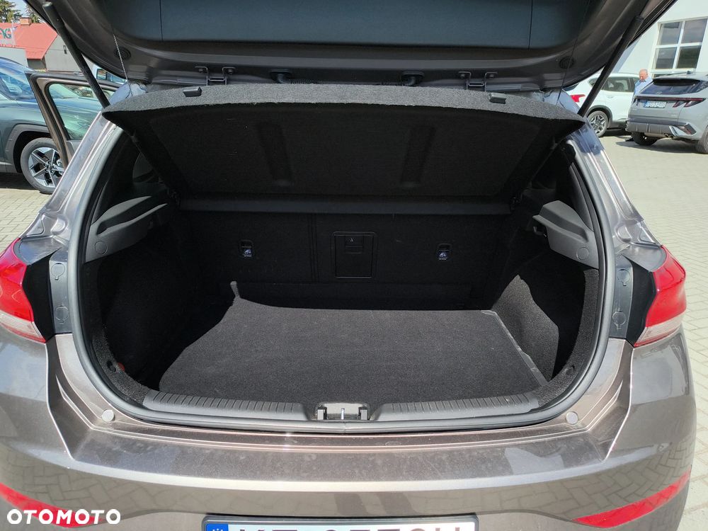 Hyundai i30 1.0 T-GDI Smart DCT - 17