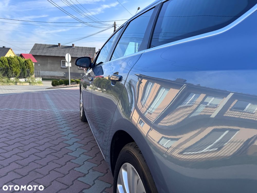 Opel Astra 1.4 Turbo Cosmo - 19