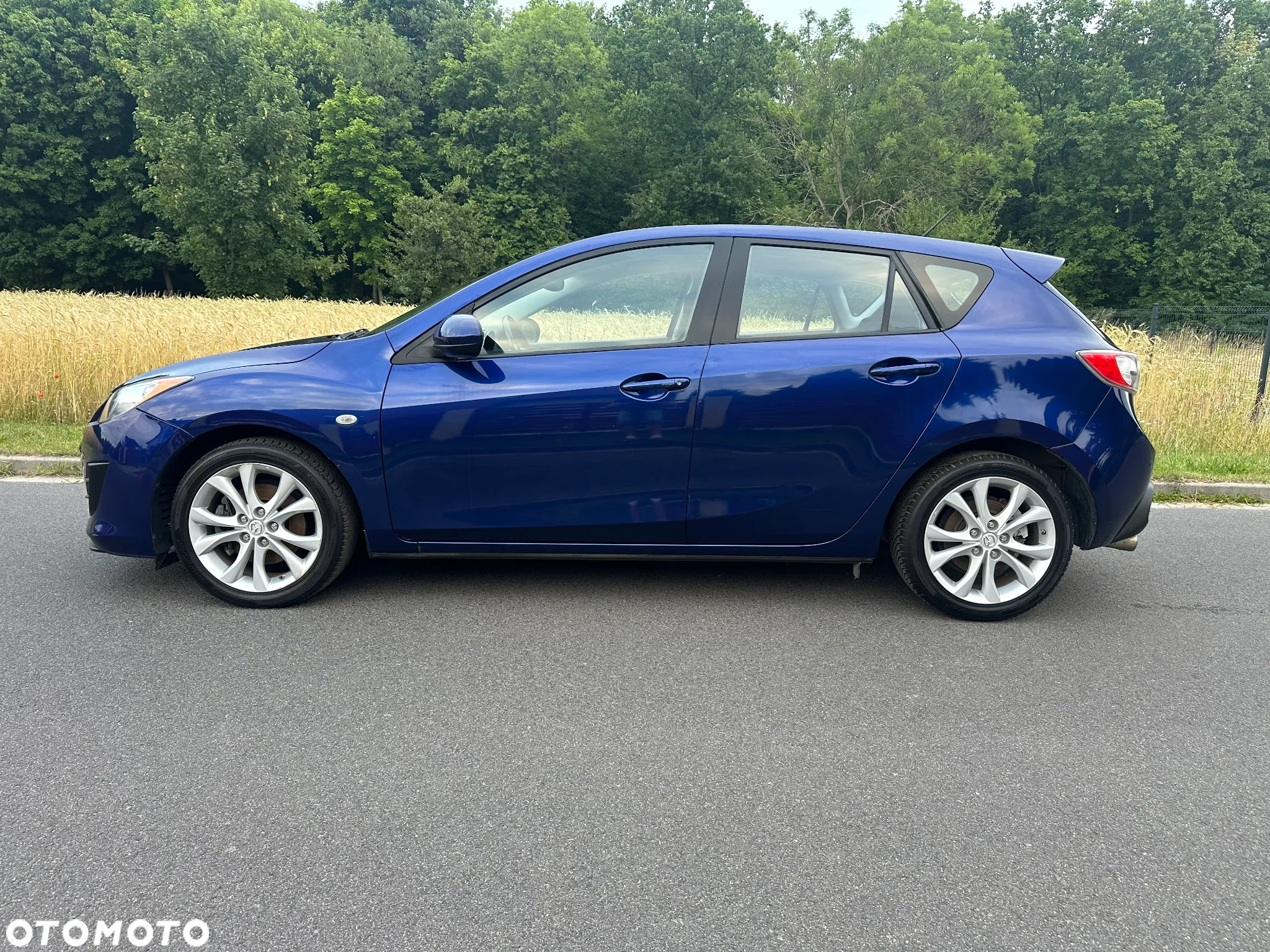 Mazda 3 2.0 Exclusive + - 8